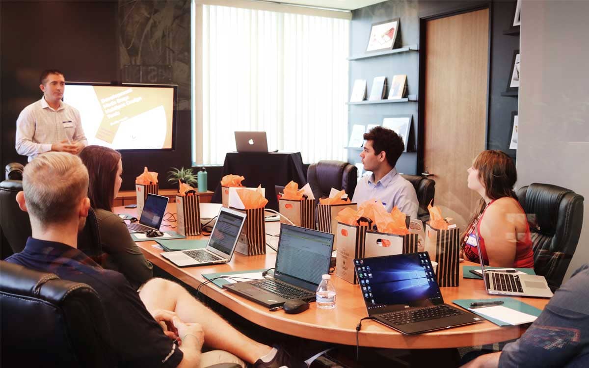 como-transferir-videoconferencias-a-la-pantalla-de-la-tv